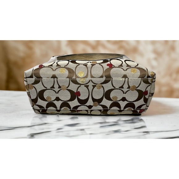 Coach F18870 Laura Signature Secret Admirer Tote & Matching Large Wristlet - Picture 4 of 13